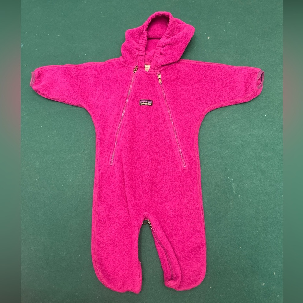 Patagonia fleece, baby bunting snow suit size 3 months